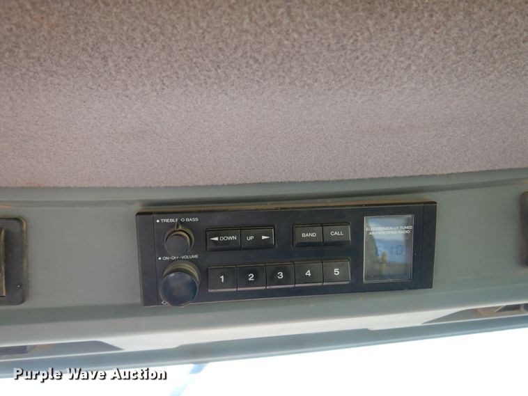 image for item MM9843 1995 Case IH 7230  MFWD tractor