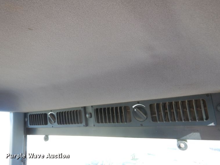 image for item MM9843 1995 Case IH 7230  MFWD tractor