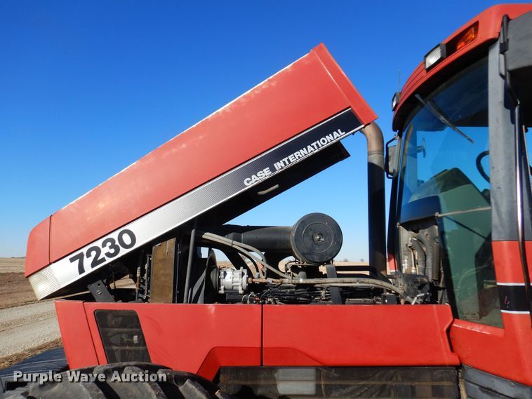 image for item MM9843 1995 Case IH 7230  MFWD tractor