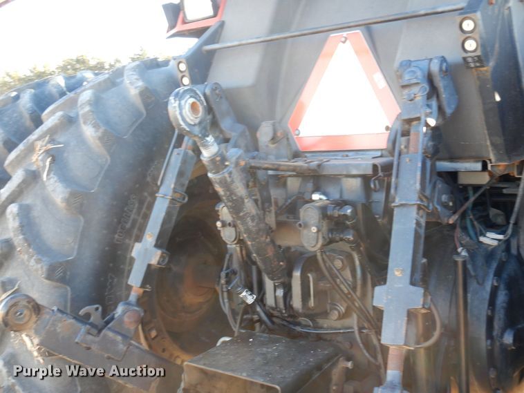 image for item MM9843 1995 Case IH 7230  MFWD tractor