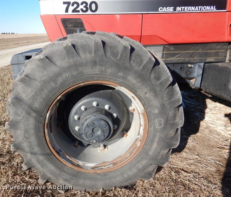image for item MM9843 1995 Case IH 7230  MFWD tractor