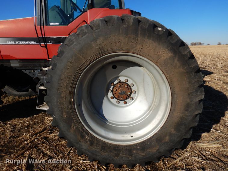 image for item MM9843 1995 Case IH 7230  MFWD tractor