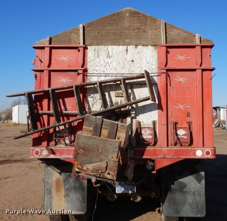 image for item MP9001 Grain truck bed