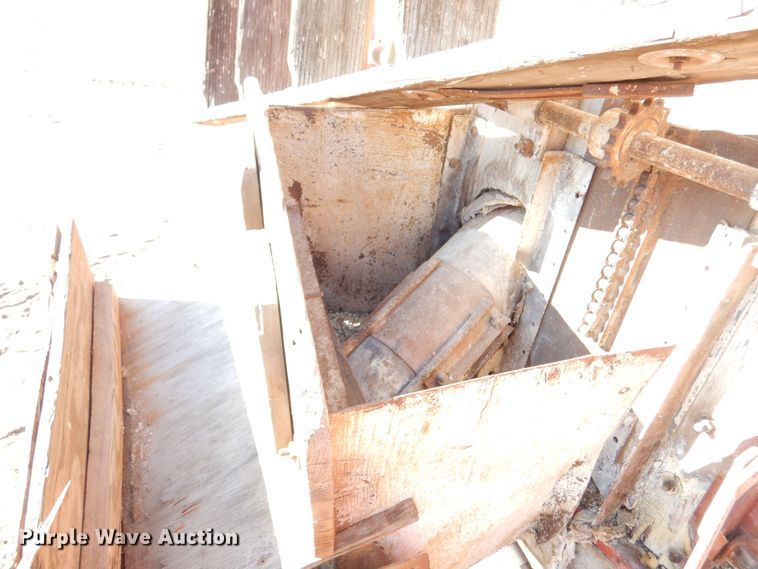 image for item MP9001 Grain truck bed