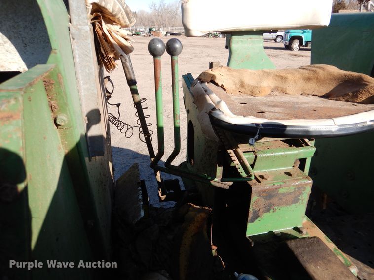 image for item MP9005 1965 Oliver 1850  tractor