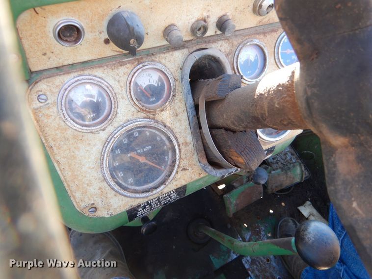 image for item MP9005 1965 Oliver 1850  tractor