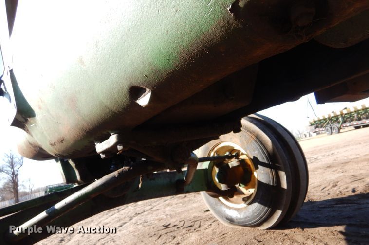 image for item MP9005 1965 Oliver 1850  tractor