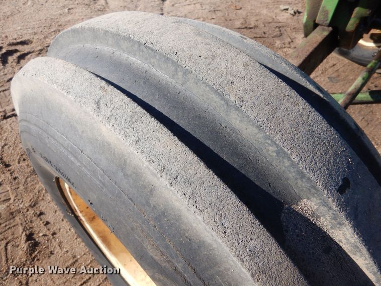 image for item MP9005 1965 Oliver 1850  tractor