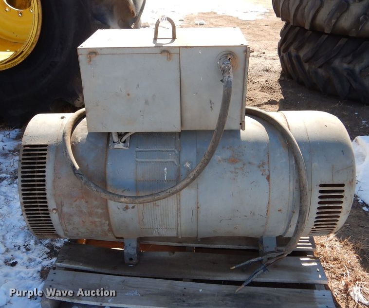 image for item MT9886 Lincoln  welder