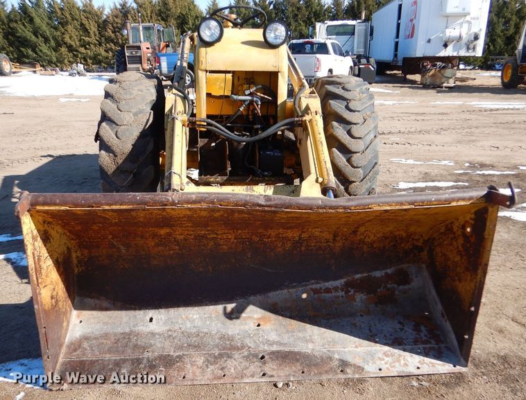 image for item MT9889 Massey Ferguson MF356  wheel loader