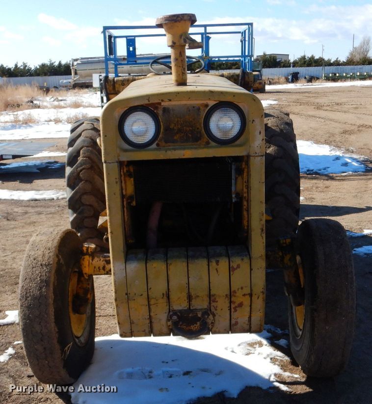 image for item MT9889 Massey Ferguson MF356  wheel loader