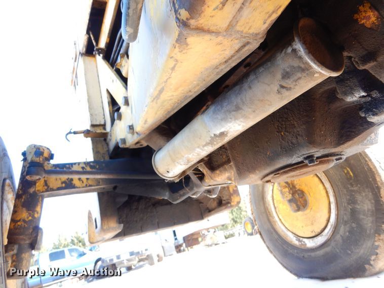 image for item MT9889 Massey Ferguson MF356  wheel loader