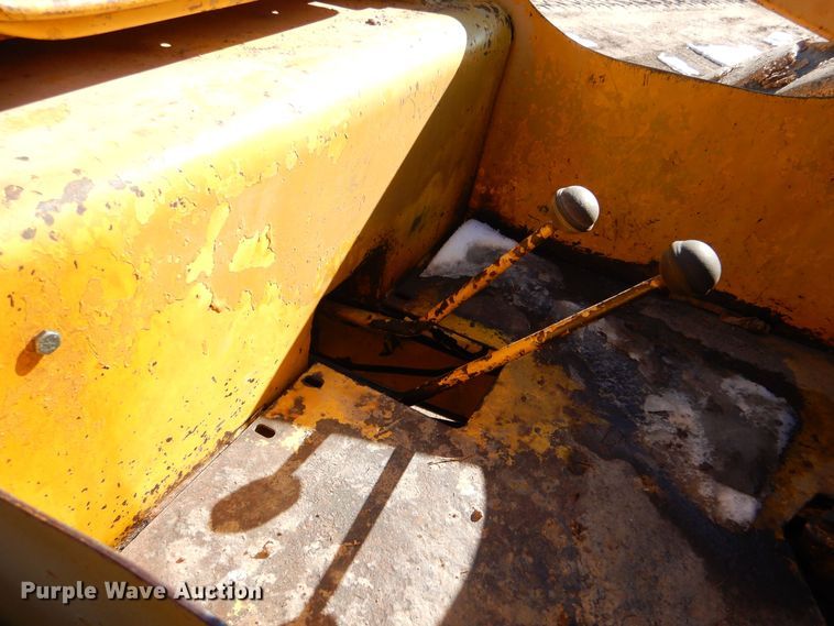 image for item MT9889 Massey Ferguson MF356  wheel loader