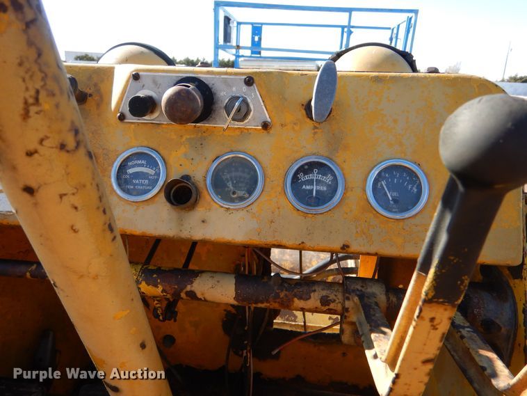 image for item MT9889 Massey Ferguson MF356  wheel loader