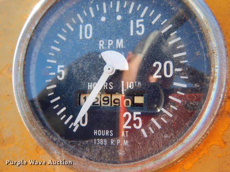 image for item MT9889 Massey Ferguson MF356  wheel loader