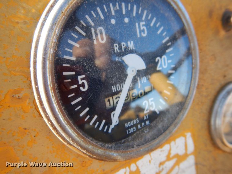 image for item MT9889 Massey Ferguson MF356  wheel loader