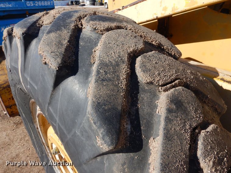 image for item MT9889 Massey Ferguson MF356  wheel loader