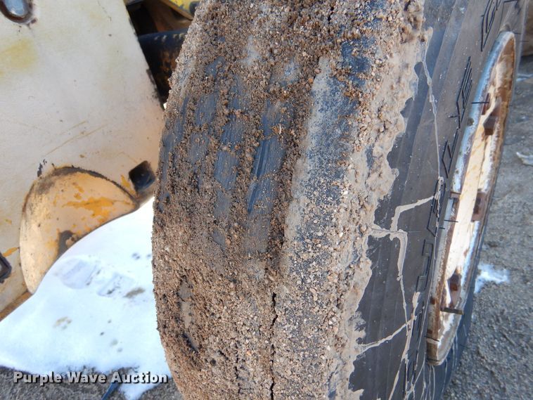 image for item MT9889 Massey Ferguson MF356  wheel loader