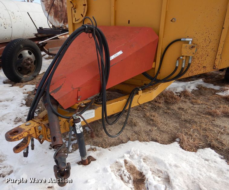 image for item MT9891 Duratech HayBuster 2620  bale processor