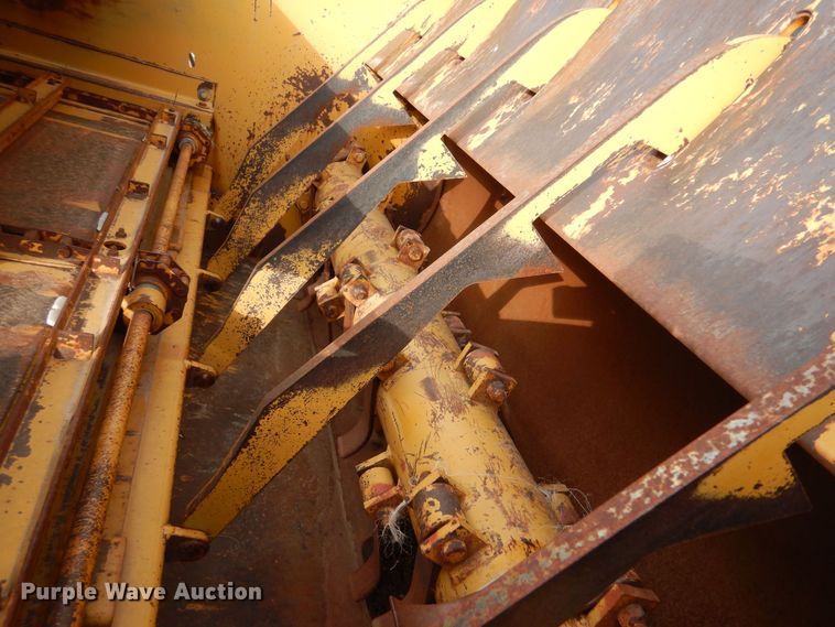 image for item MT9891 Duratech HayBuster 2620  bale processor