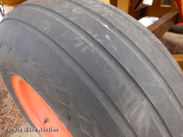 image for item MT9891 Duratech HayBuster 2620  bale processor