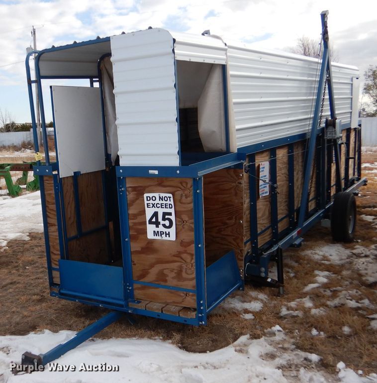 Hog loading chute trailer in Sublette, KS | Item MT9892 sold | Purple Wave