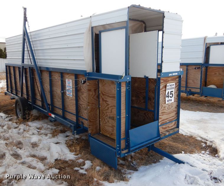 image for item MT9894 Hog loading chute trailer