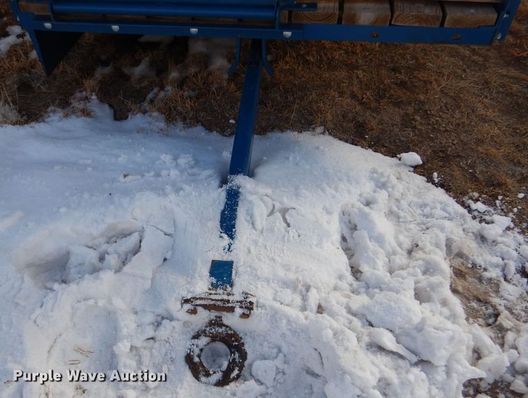 image for item MT9894 Hog loading chute trailer