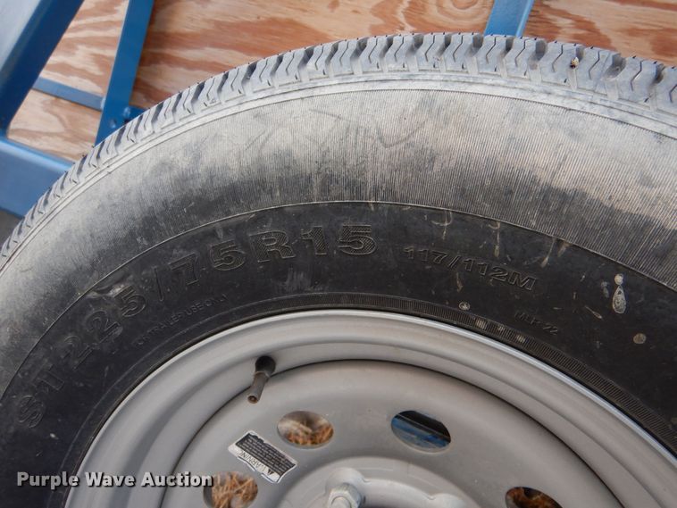 image for item MT9894 Hog loading chute trailer
