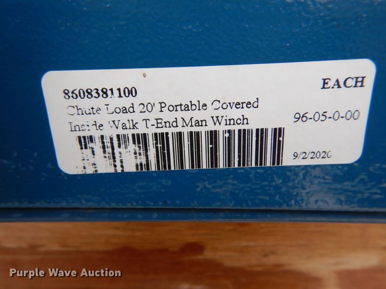 image for item MT9894 Hog loading chute trailer