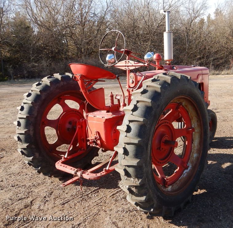 image for item MT9980 1939 Farmall H  tractor
