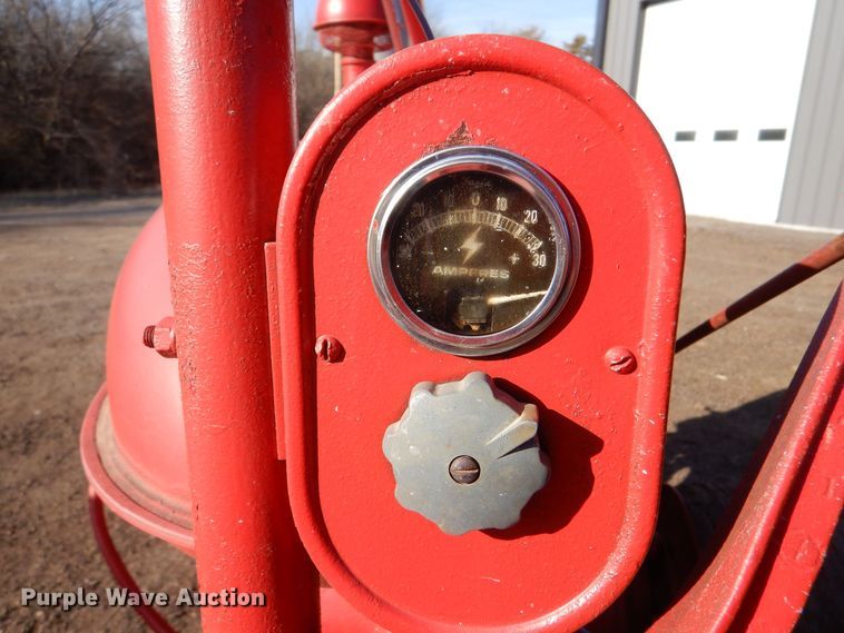 image for item MT9980 1939 Farmall H  tractor