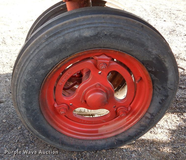 image for item MT9980 1939 Farmall H  tractor