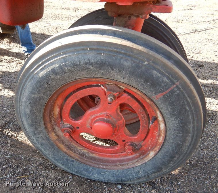 image for item MT9980 1939 Farmall H  tractor