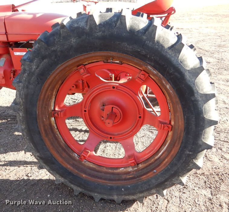 image for item MT9980 1939 Farmall H  tractor