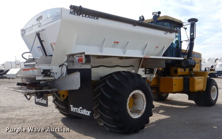 image for item MT9996 2004 Ag-Chem TerraGator 8104  spreader