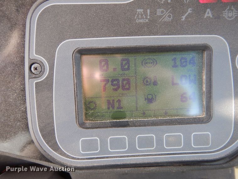 image for item MT9996 2004 Ag-Chem TerraGator 8104  spreader