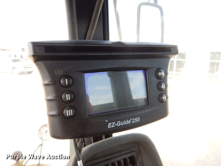 image for item MT9996 2004 Ag-Chem TerraGator 8104  spreader