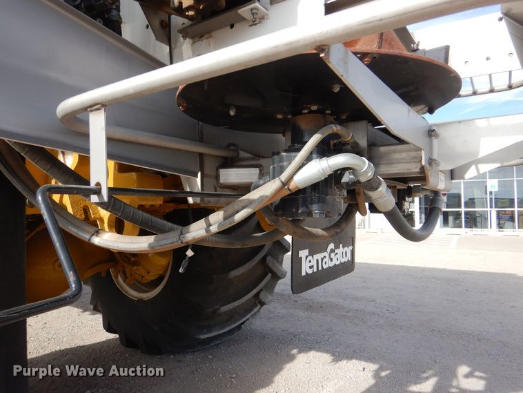 image for item MT9996 2004 Ag-Chem TerraGator 8104  spreader