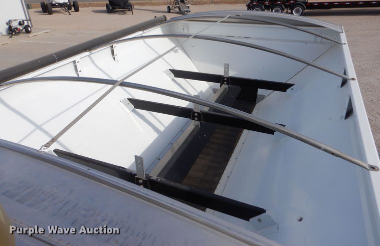 image for item MT9996 2004 Ag-Chem TerraGator 8104  spreader