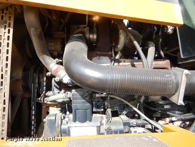 image for item MT9996 2004 Ag-Chem TerraGator 8104  spreader