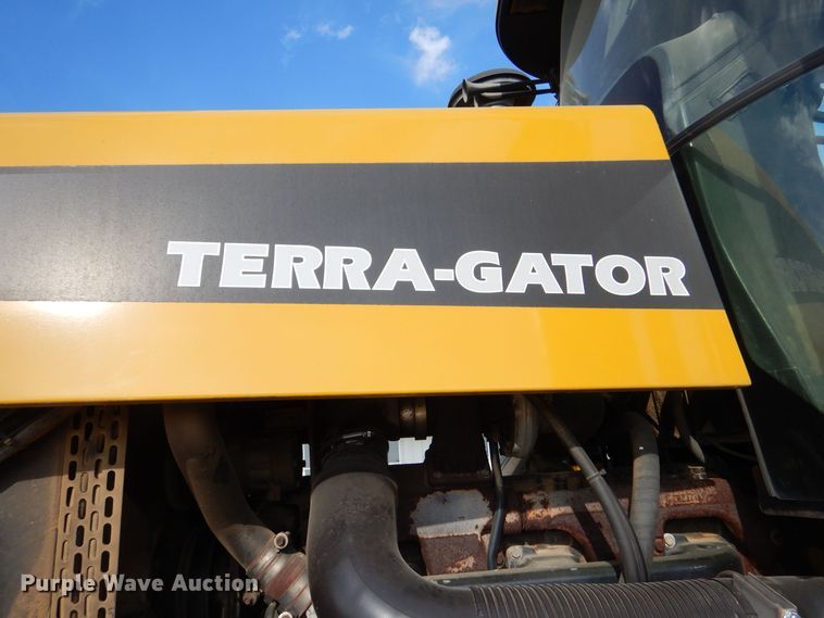 image for item MT9996 2004 Ag-Chem TerraGator 8104  spreader