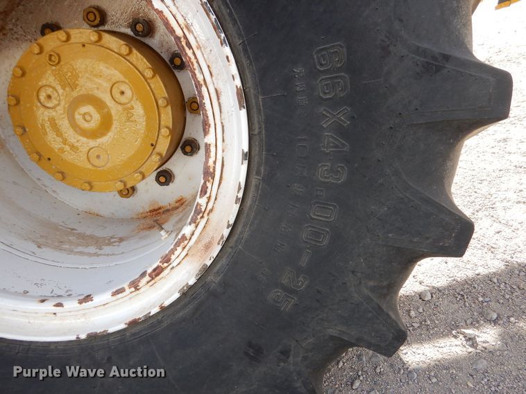 image for item MT9996 2004 Ag-Chem TerraGator 8104  spreader