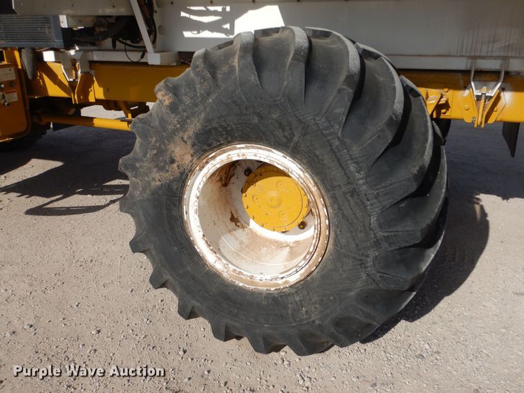 image for item MT9996 2004 Ag-Chem TerraGator 8104  spreader