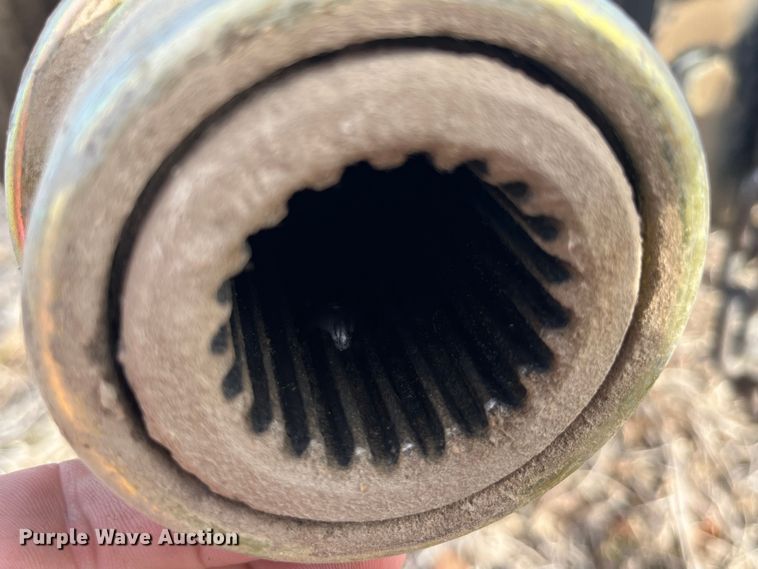 image for item MW9420 2012 Kinze 1100  grain cart