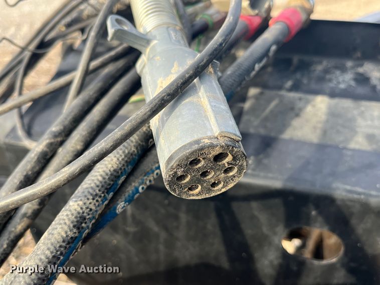 image for item MW9420 2012 Kinze 1100  grain cart