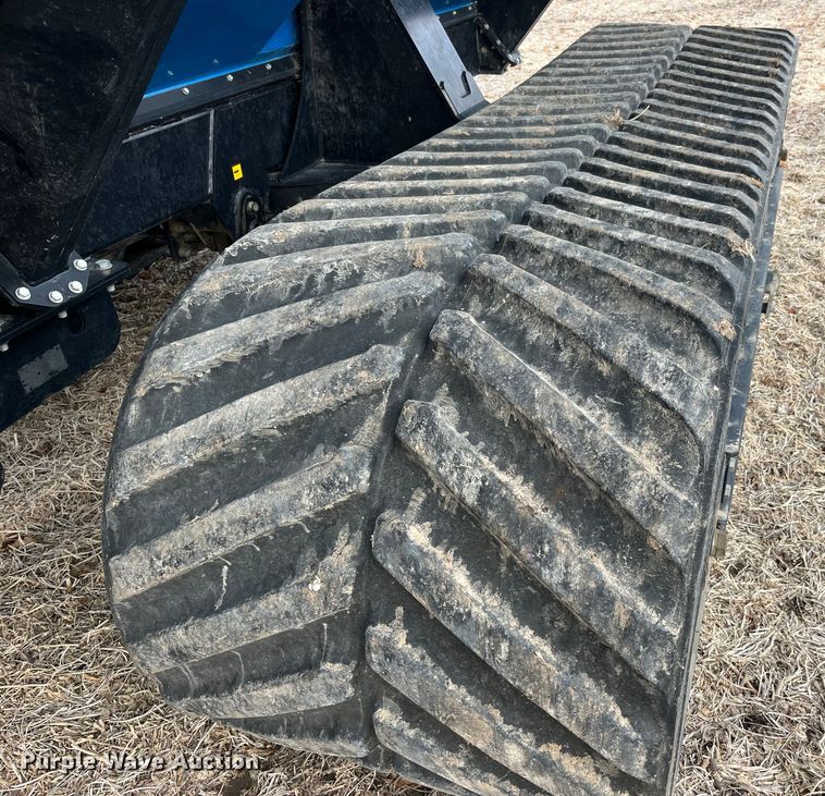 image for item MW9420 2012 Kinze 1100  grain cart