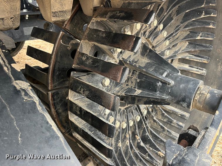 image for item MW9420 2012 Kinze 1100  grain cart