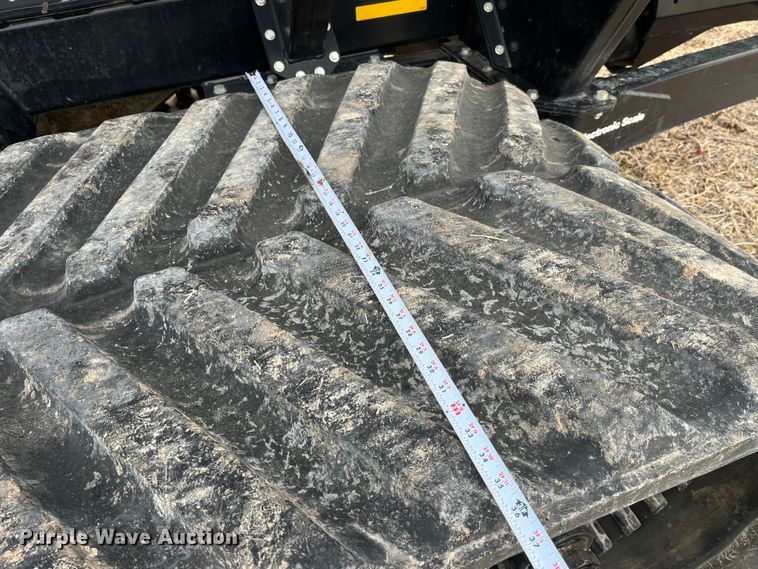 image for item MW9420 2012 Kinze 1100  grain cart