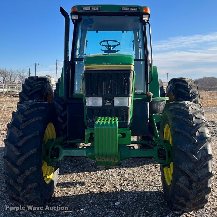image for item MW9433 1995 John Deere 7800  MFWD tractor